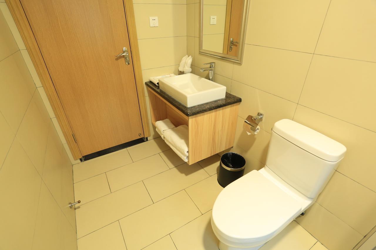 Oyo8001 Tiandi Hotel Šen-čen Exteriér fotografie